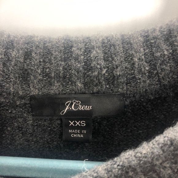 J Crew Super Soft Yarn Oversized Crewneck Sweater - Picture 6 of 7